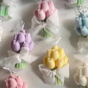 Multicolour tulip bouquet Soy wax and beeswax scented candle size L with ribbon bow, ideal for a wedding gift and event gift