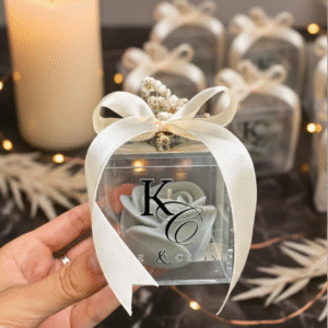 wedding gift scented candle in rose shape in acrylic box